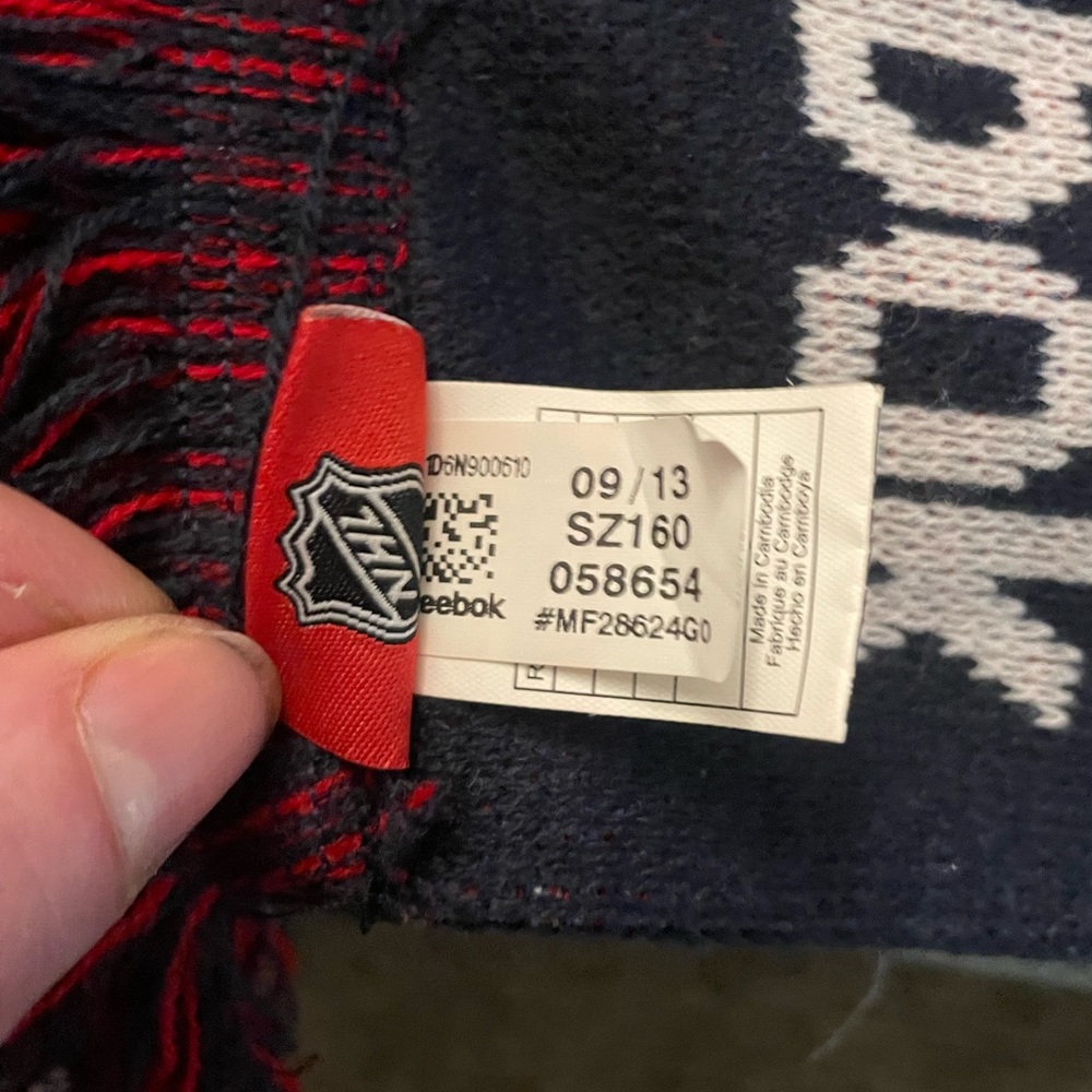 New York Rangers reversible hat and scarf Official NHL Stadium Series 2014 - Picture 7 of 8